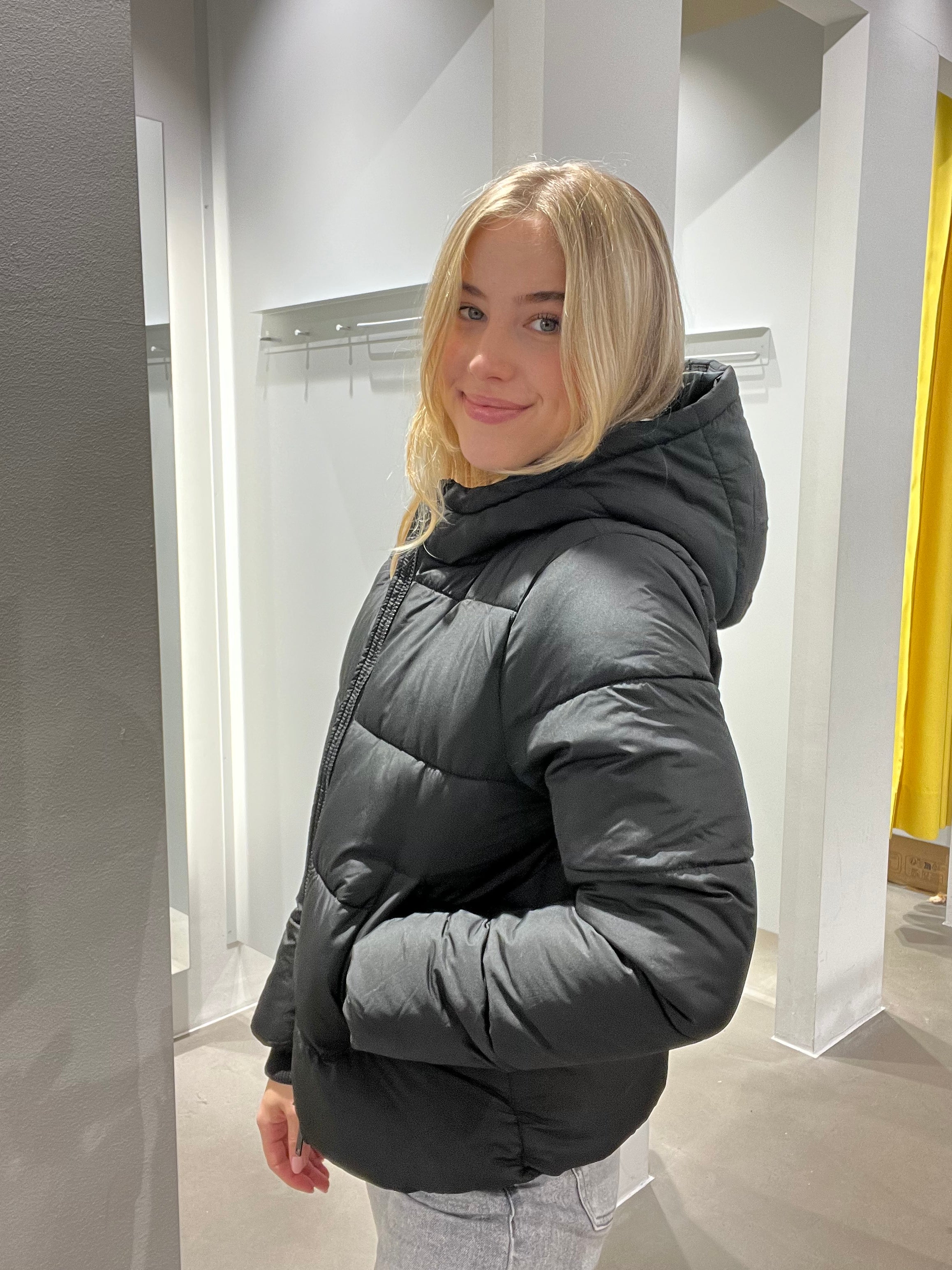 PCBEE Jacket - Black